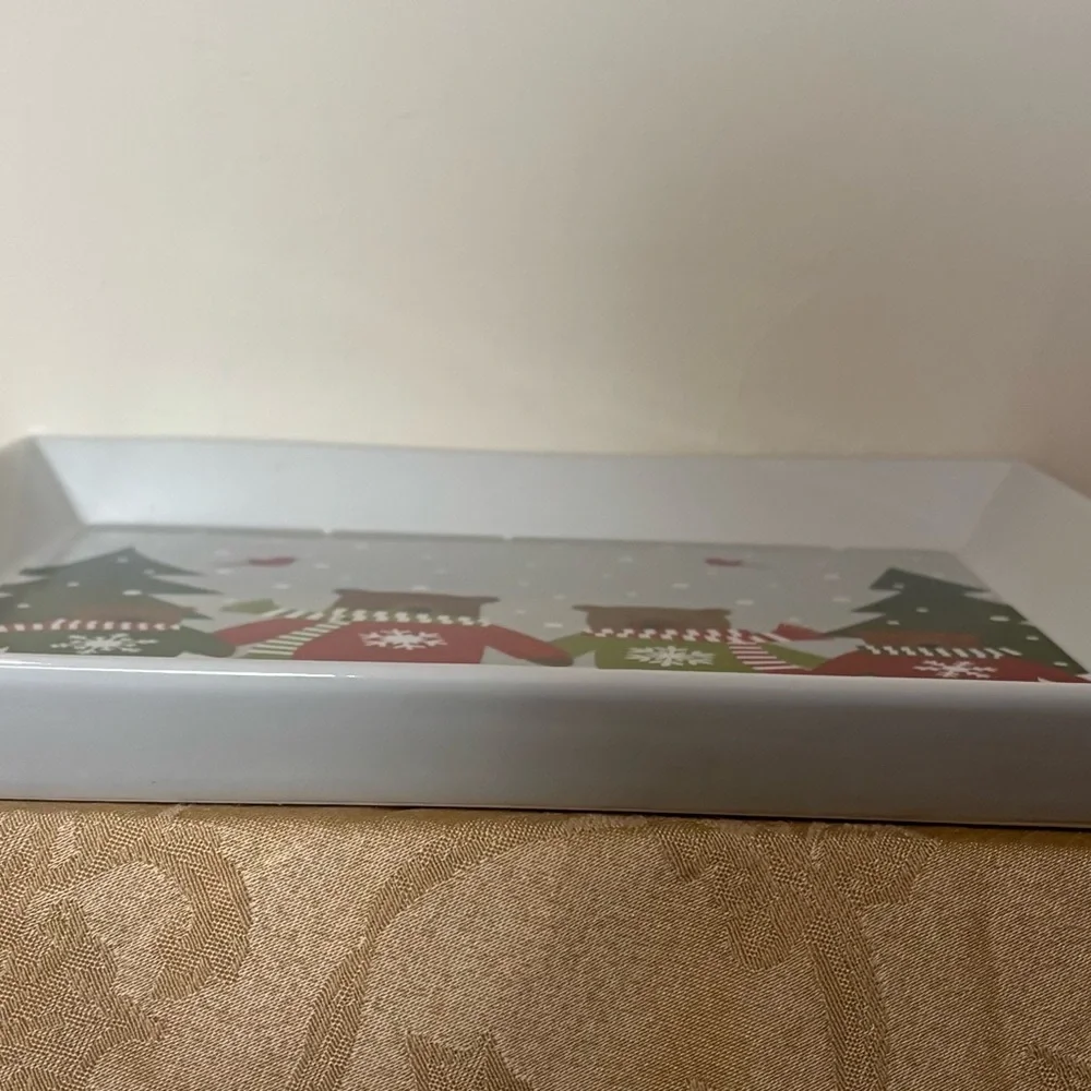 Crate&Barrel 12” Holiday Bear Family Plate with Green and Red Accents